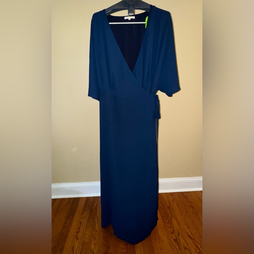 standards & practices
Olivia Kimono-Sleeve Maxi Wrap Dress 3X NWOT - Picture 3 of 5